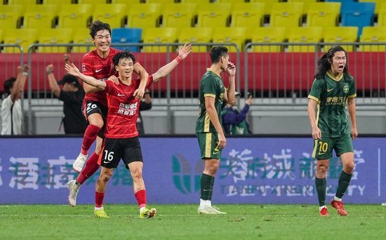 投资数百万建立了业内领先的客服中心。案例展示