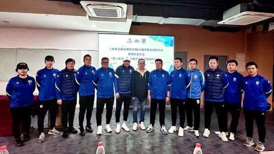 HJC黄金城成为一个峰会的王者展示图片