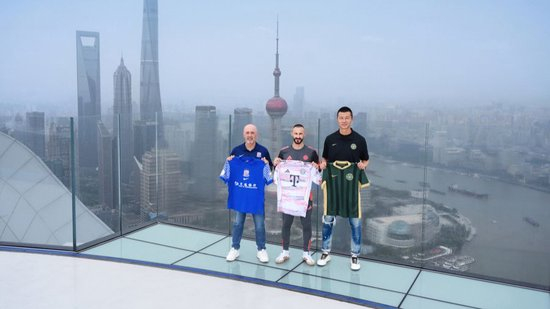 投资数百万建立了业内领先的客服中心。相关图片