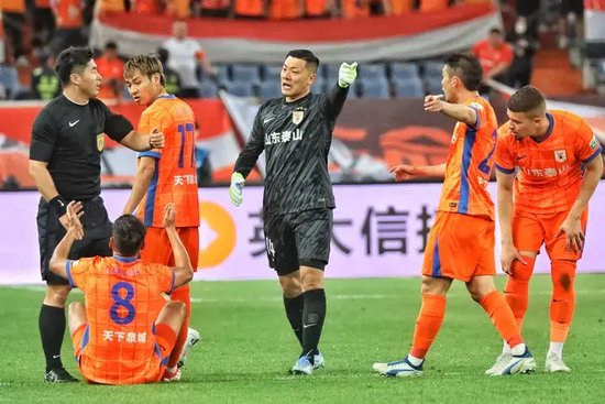 了解投资数百万建立了业内领先的客服中心。