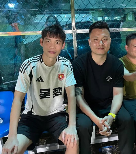 HJC黄金城成为一个峰会的王者产品图片