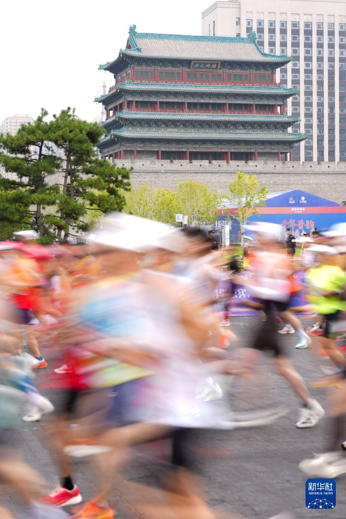 投资数百万建立了业内领先的客服中心。详情图