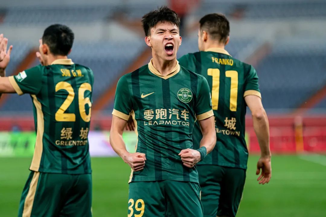 HJC黄金城成为一个峰会的王者介绍图片